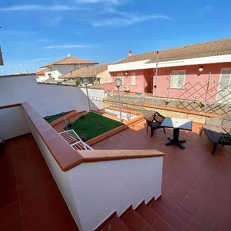 Casa Via Brancaleone Doria N 10 *