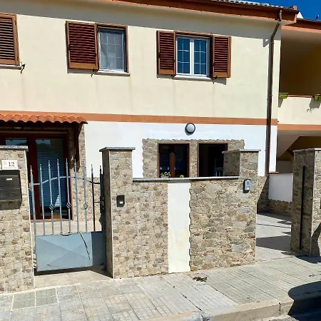 Casa Via Brancaleone Doria N 10 카스텔사르도