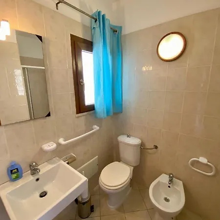 Casa Via Brancaleone Doria N 10